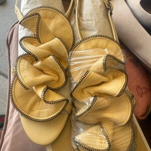 Pour La Victoire Yellow Leather Sandals with Ruffle Detail